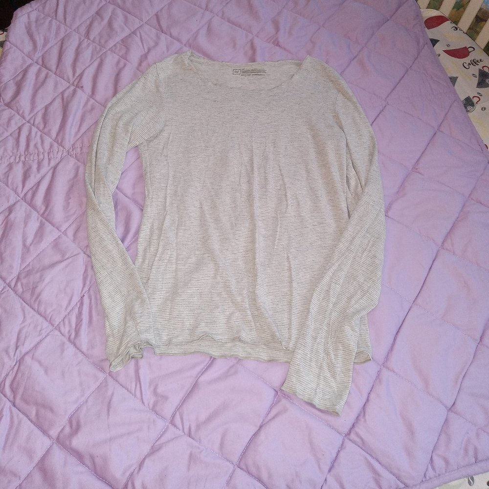 Gap Gray and White Striped Long Sleeved Shirt Small